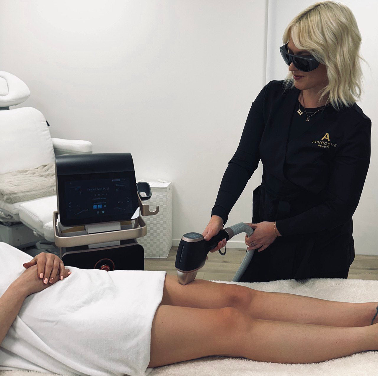 "Venus" 3000W Diode Laser Hair Removal Machine